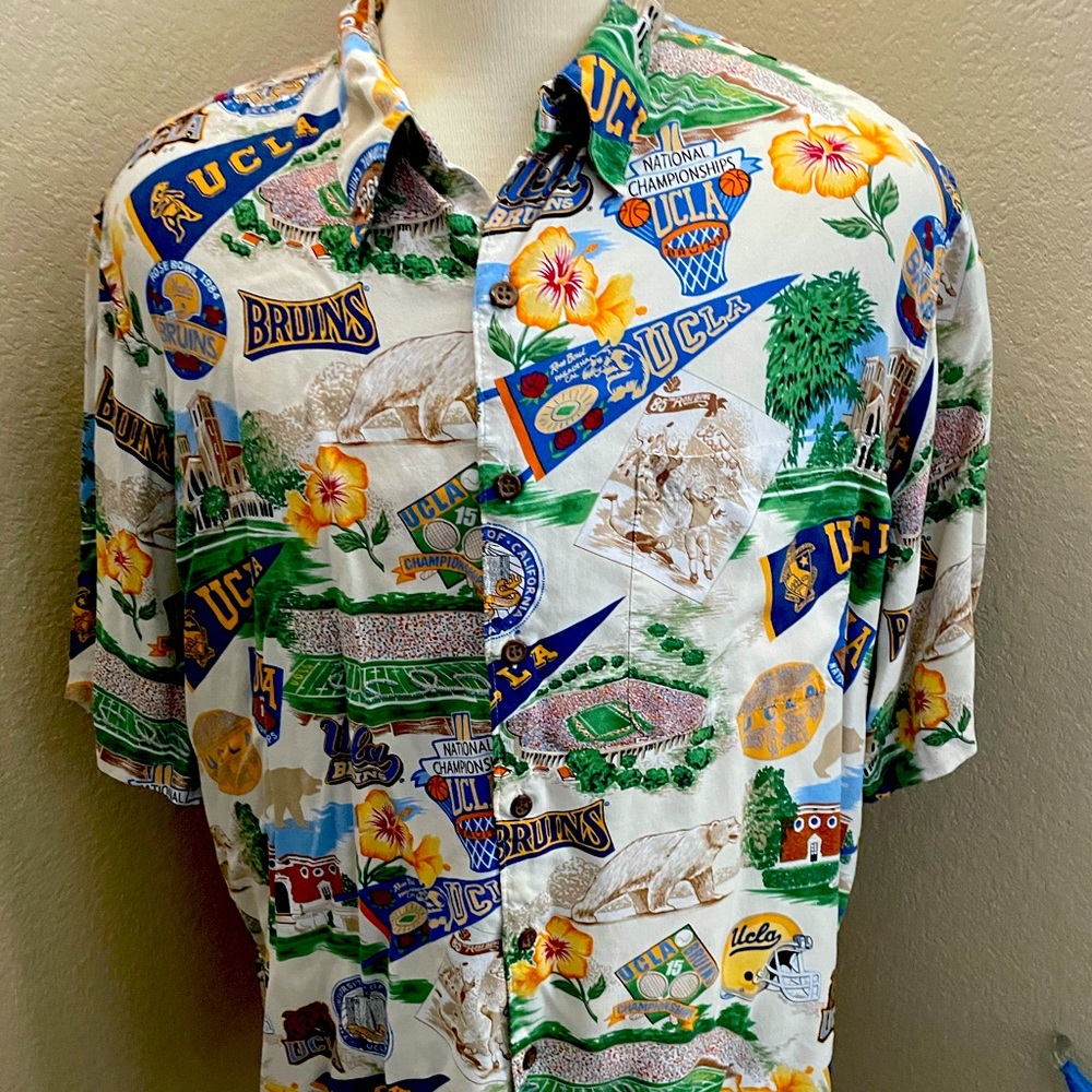 Reyn spooner UCLA Hawaiian shirt Men’s size XXL